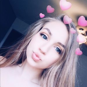 Meet your Posher, Kaitlyn